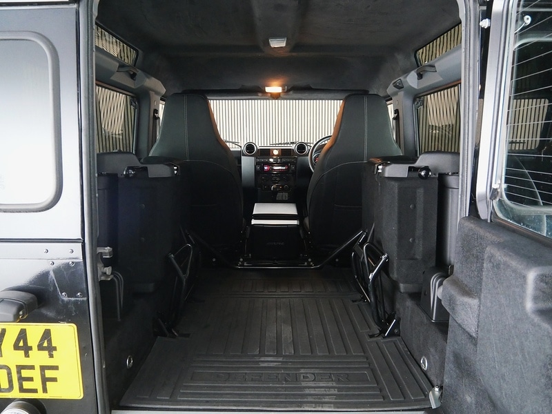 Used Land Rover Defender 90 2015 for sale - 77154004: Photo 31