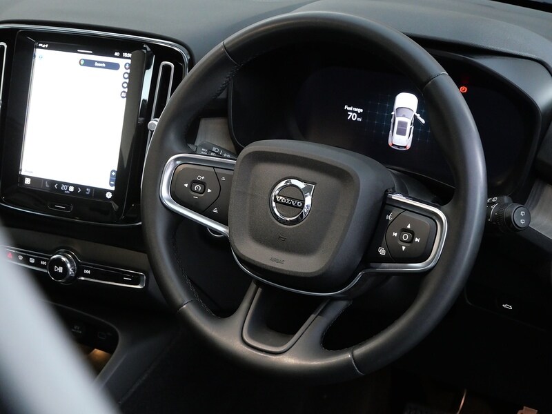 Used Volvo XC40 2023 for sale - 77840680: Photo 24