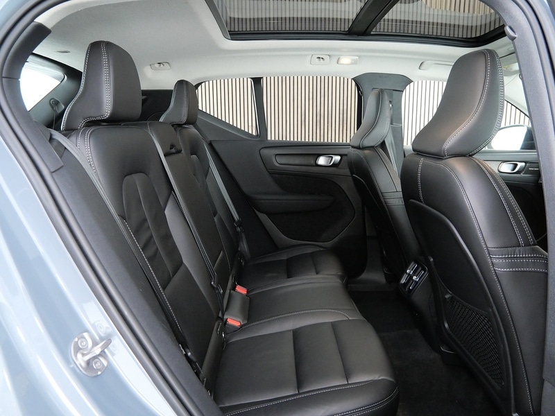 Used Volvo XC40 2023 for sale - 77840680: Photo 33