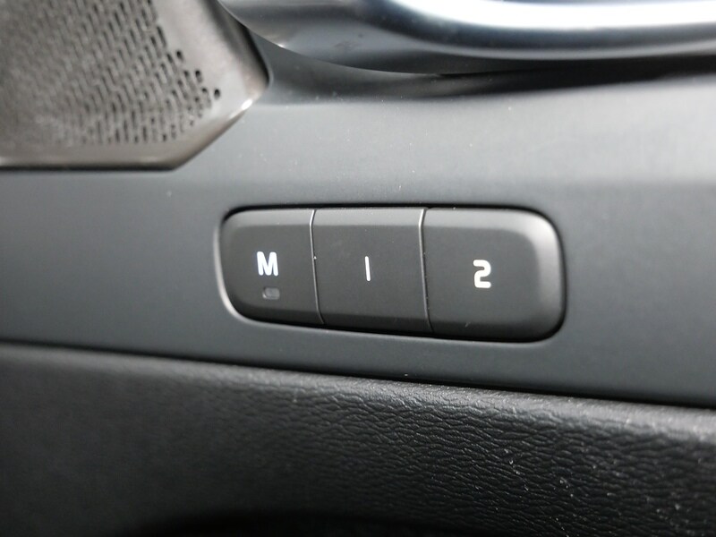 Used Volvo XC40 2023 for sale - 77840680: Photo 40