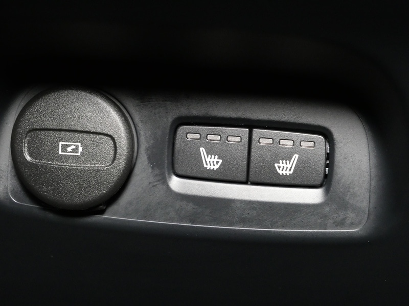 Used Volvo XC40 2023 for sale - 77840680: Photo 41