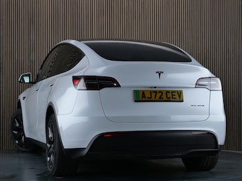 Used Tesla Model Y 2022 for sale - 77172713: Photo