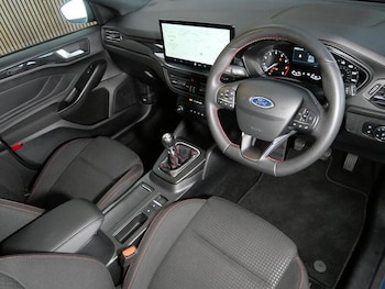 Used Ford Focus 2023 for sale - 78641509: Photo