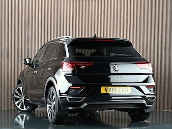 Used Volkswagen T-Roc 2019 for sale - 78484866: Photo