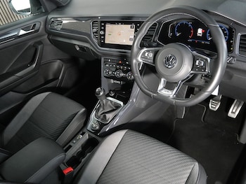 Used Volkswagen T-Roc 2019 for sale - 78484866: Photo