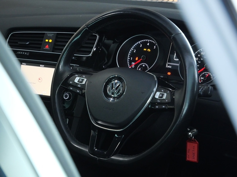 Used Volkswagen Golf 2017 for sale - 77065427: Photo 12