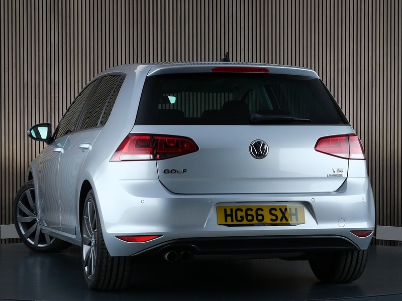 Used Volkswagen Golf 2017 for sale - 77065427: Photo 2