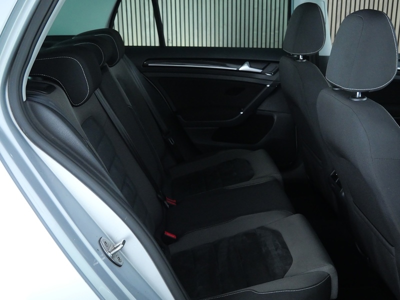 Used Volkswagen Golf 2017 for sale - 77065427: Photo 21
