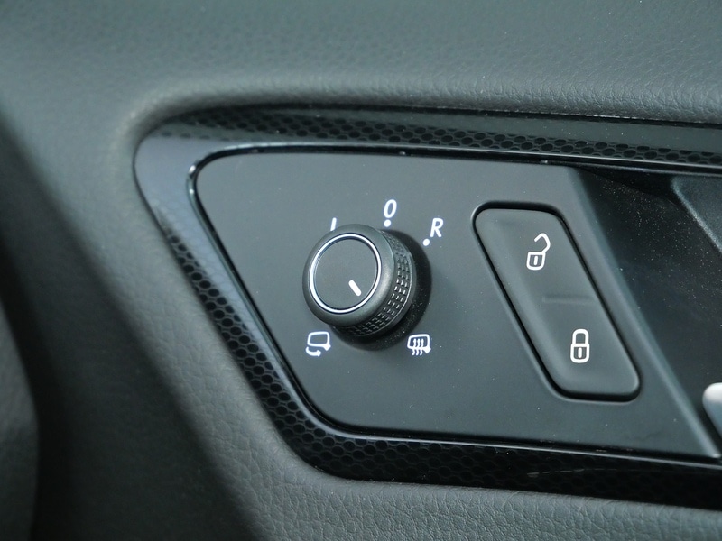 Used Volkswagen Golf 2017 for sale - 77065427: Photo 31