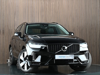 Used Volvo XC60 2023 for sale - 78570718: Photo