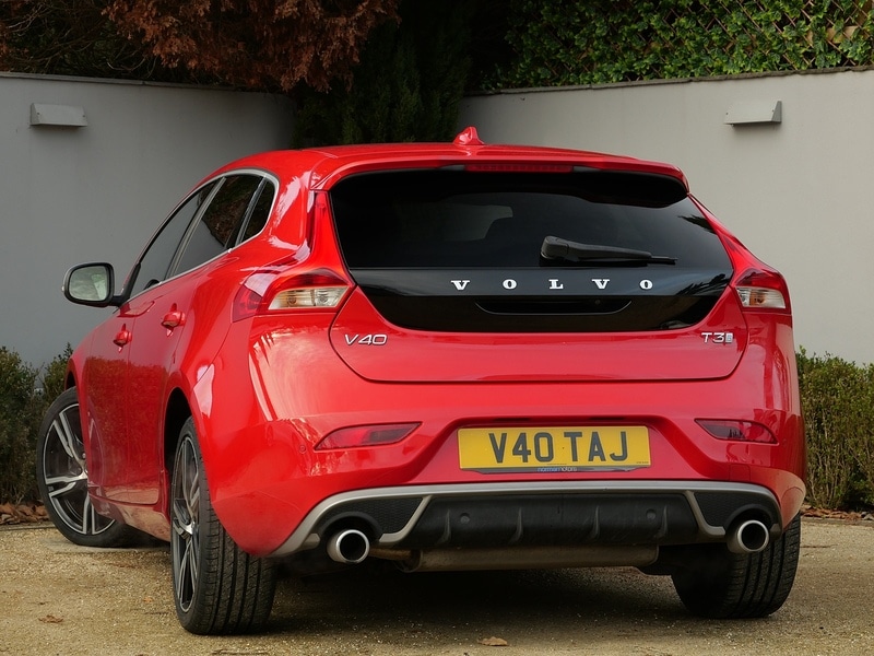 Used Volvo V40 2018 for sale - 76712172: Photo 2