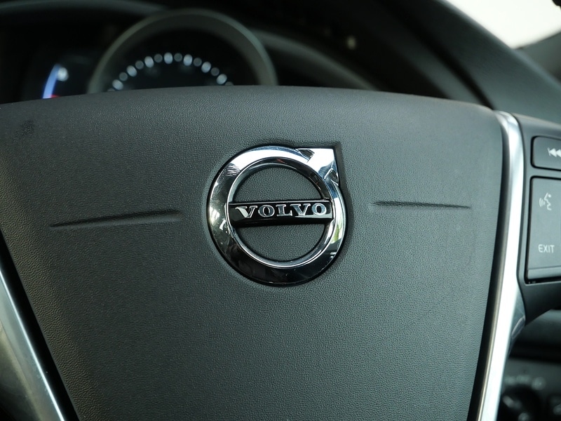 Used Volvo V40 2018 for sale - 76712172: Photo 26