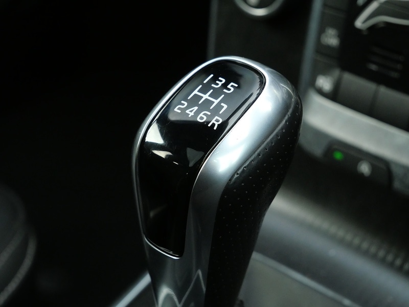 Used Volvo V40 2018 for sale - 76712172: Photo 27