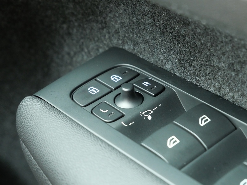 Used Volvo XC40 2022 for sale - 76450327: Photo 28