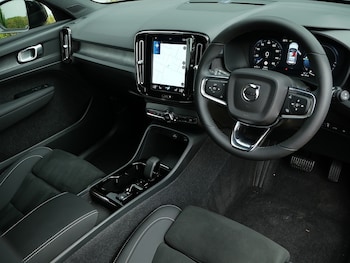 Used Volvo XC40 2022 for sale - 76450327: Photo