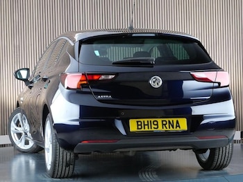 Used Vauxhall Astra 2019 for sale - 77072847: Photo