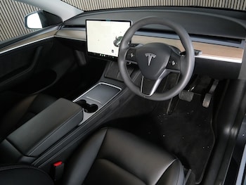 Used Tesla Model Y 2023 for sale - 77227901: Photo
