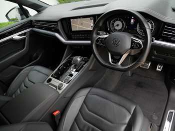 Used Volkswagen Touareg 2021 for sale - 74949103: Photo