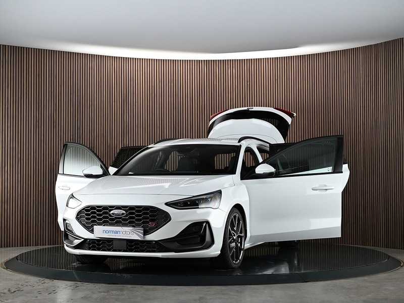 Used Ford Focus 2023 for sale - 77990195: Photo 16