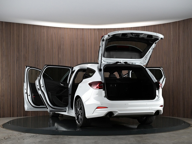 Used Ford Focus 2023 for sale - 77990195: Photo 17