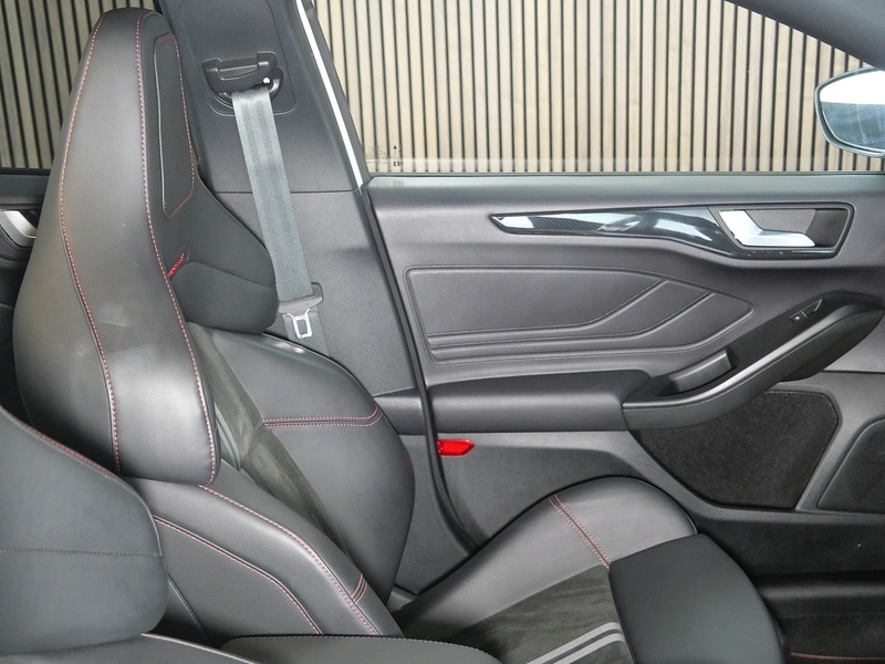 Used Ford Focus 2023 for sale - 77990195: Photo 32