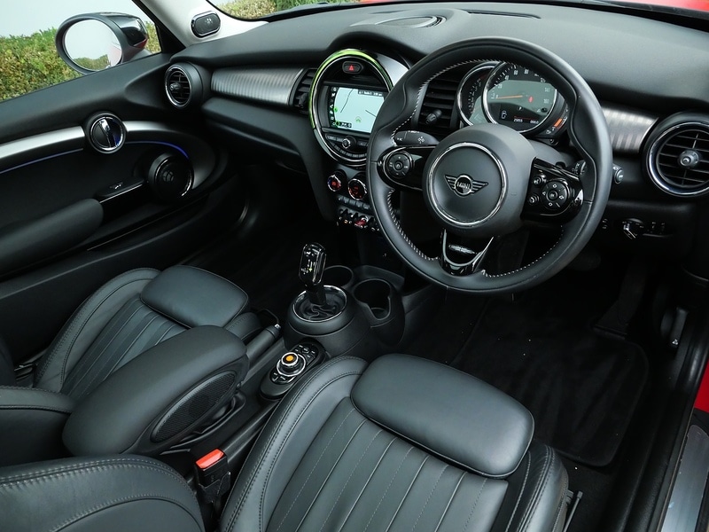 Used MINI Hatch 2021 for sale - 76323808: Photo 3