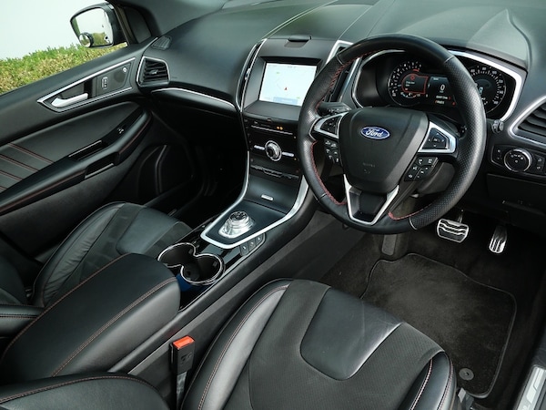 Used Ford Edge 2019 for sale - 76280548: Photo 3