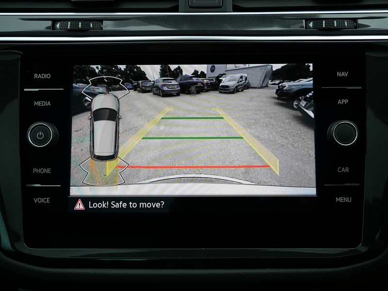 Used Volkswagen Tiguan 2023 for sale - 76712108: Photo 23