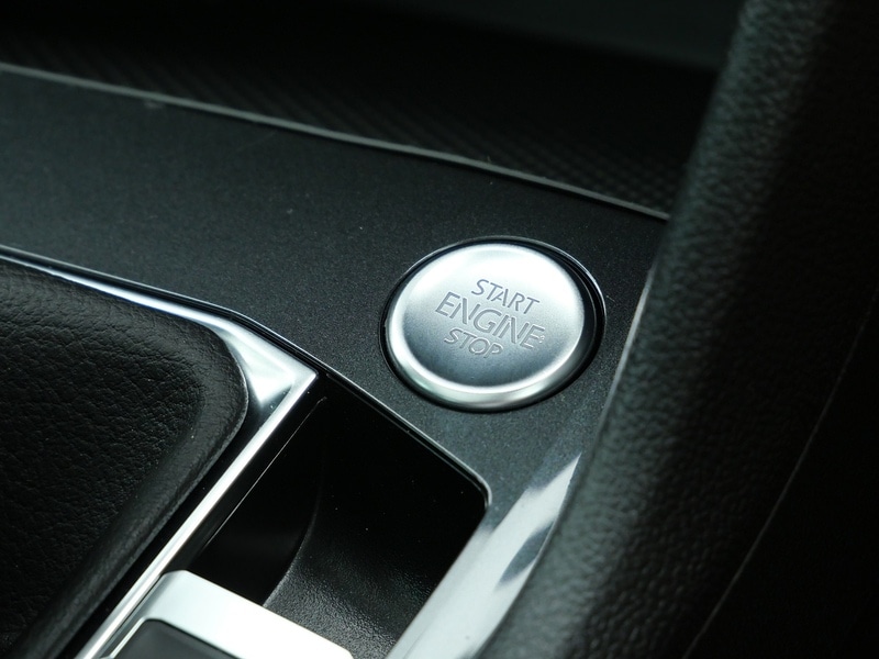 Used Volkswagen Tiguan 2023 for sale - 76712108: Photo 30