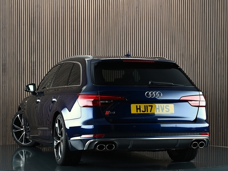 Used Audi A4 2017 for sale - 77213080: Photo 2