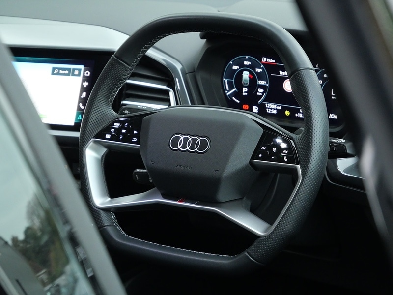 Used Audi Q4 e-tron 2021 for sale - 76482568: Photo 12