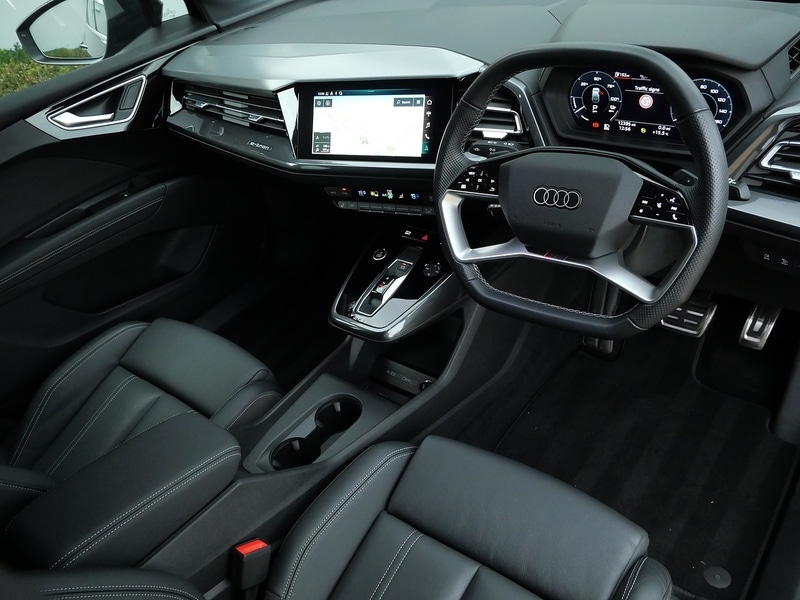 Used Audi Q4 e-tron 2021 for sale - 76482568: Photo 3