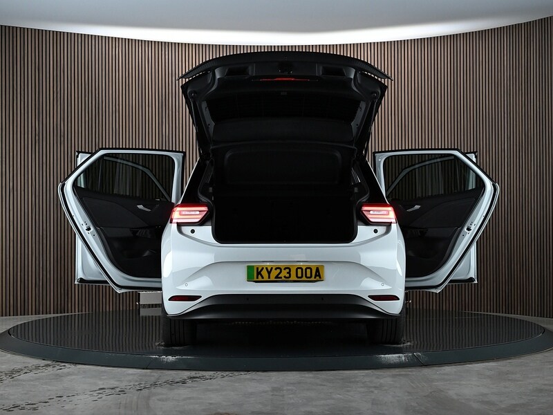 Used Volkswagen ID.3 2023 for sale - 77840762: Photo 18