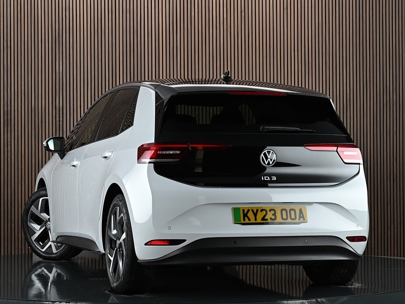Used Volkswagen ID.3 2023 for sale - 77840762: Photo 2