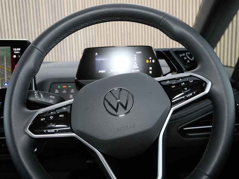 Used Volkswagen ID.3 2023 for sale - 77840762: Photo 37