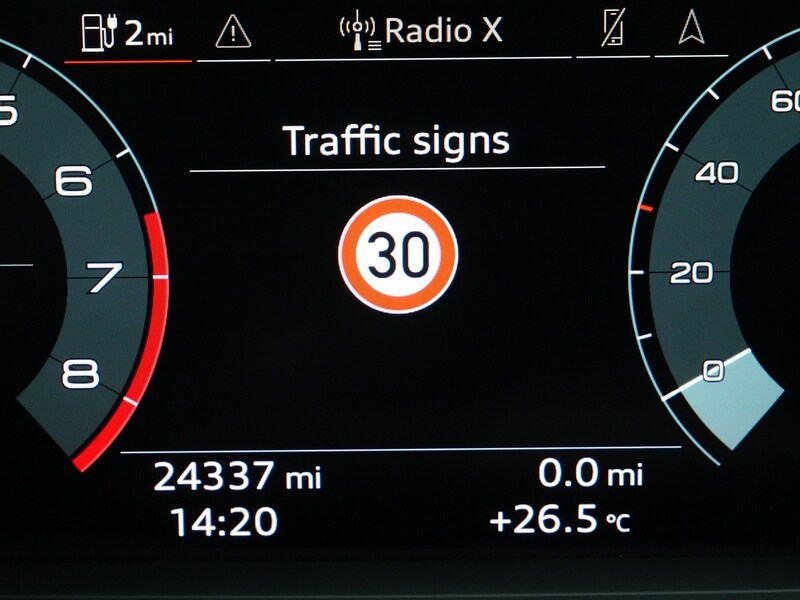 Used Audi Q3 2021 for sale - 76956885: Photo 32