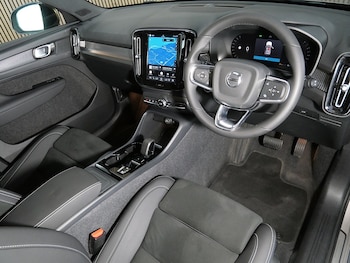Used Volvo XC40 2023 for sale - 79276921: Photo