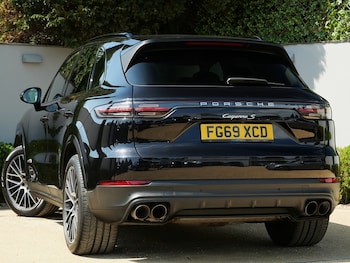 Used Porsche Cayenne 2019 for sale - 75793241: Photo