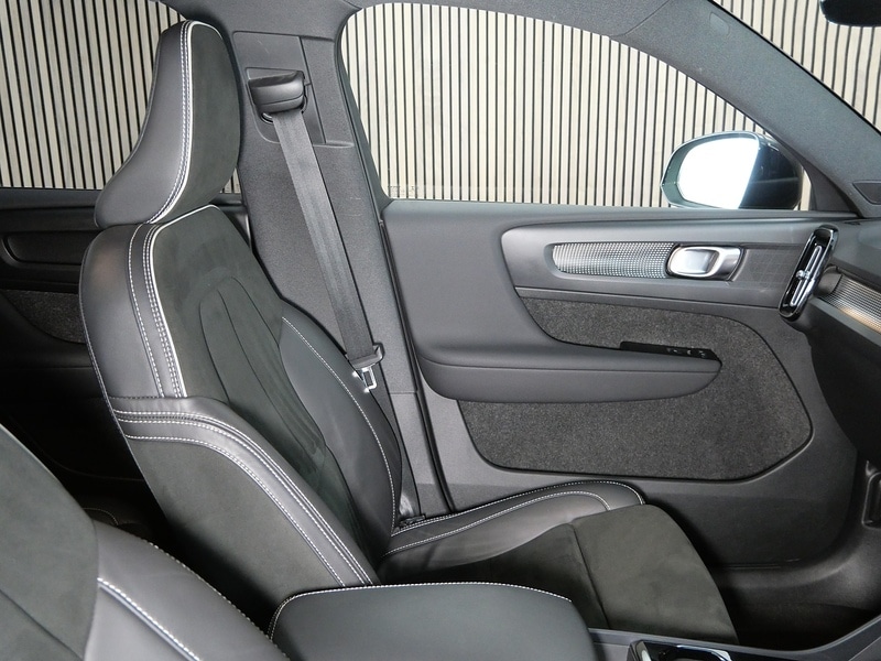 Used Volvo XC40 2022 for sale - 77452654: Photo 30