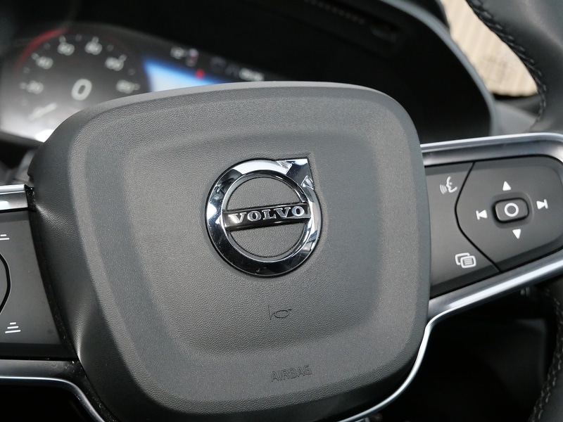 Used Volvo XC40 2022 for sale - 77452654: Photo 36