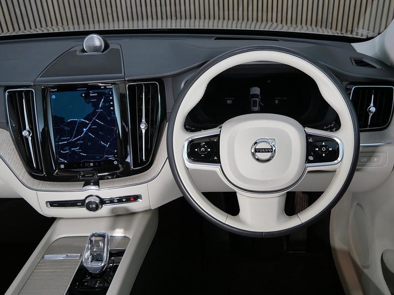 Used Volvo XC60 2023 for sale - 77906011: Photo 28