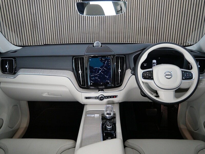 Used Volvo XC60 2023 for sale - 77906011: Photo 33