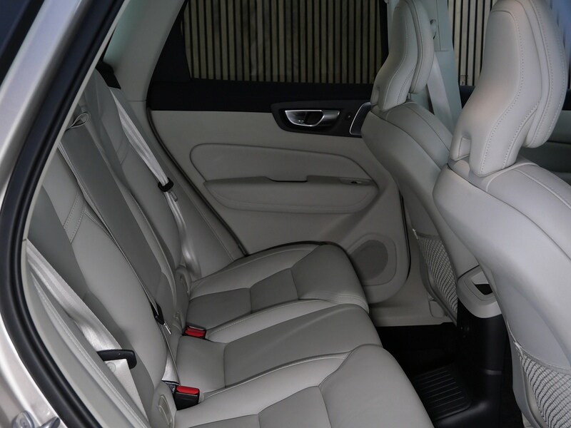 Used Volvo XC60 2023 for sale - 77906011: Photo 34