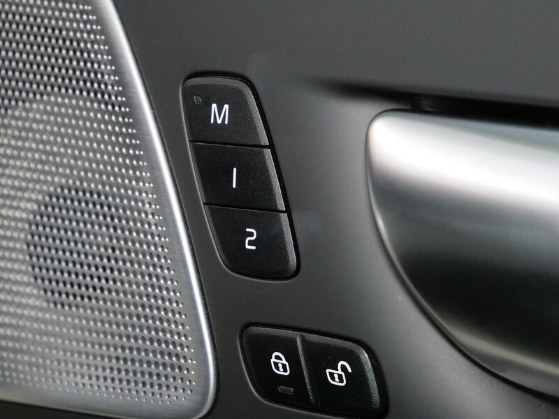 Used Volvo XC60 2023 for sale - 77906011: Photo 41