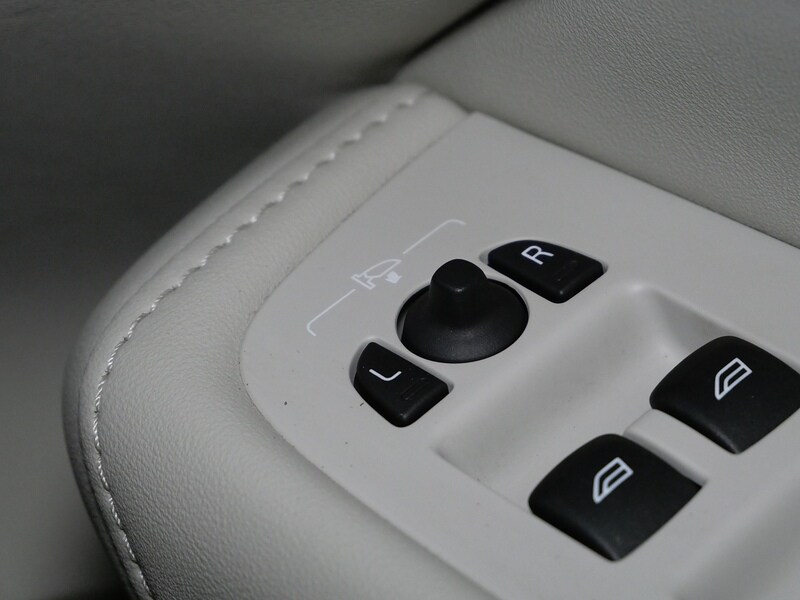 Used Volvo XC60 2023 for sale - 77906011: Photo 44