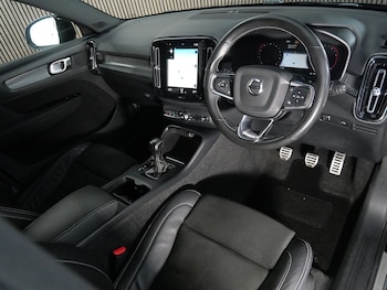 Used Volvo XC40 2021 for sale - 77452662: Photo