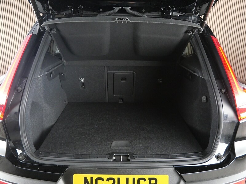 Used Volvo XC40 2021 for sale - 77452662: Photo 45