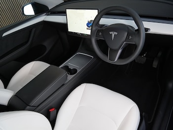 Used Tesla Model Y 2024 for sale - 78331396: Photo