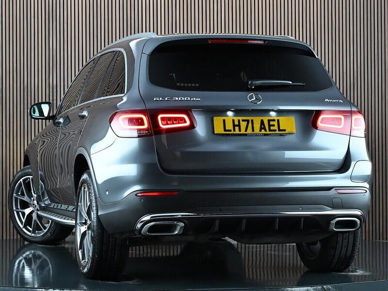 Used Mercedes-Benz GLC 2022 for sale - 77840770: Photo 2