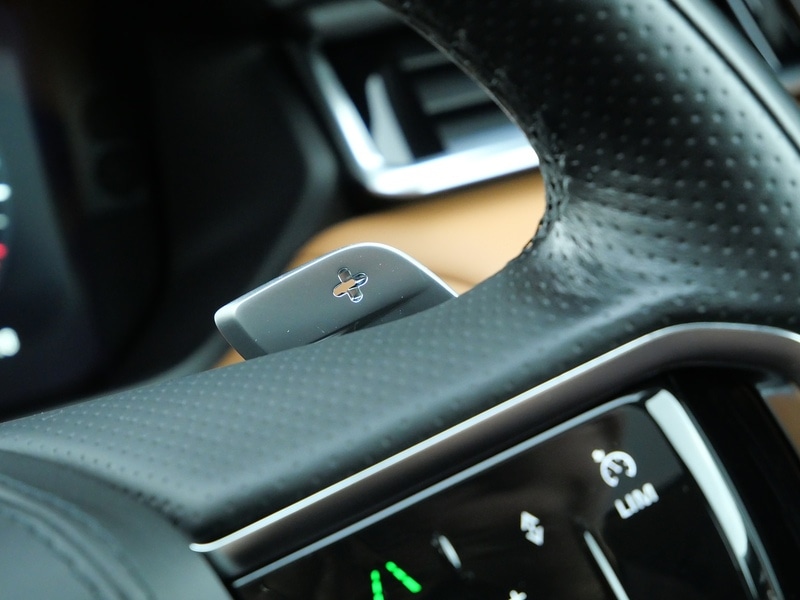 Used Land Rover Range Rover Velar 2021 for sale - 76547336: Photo 28